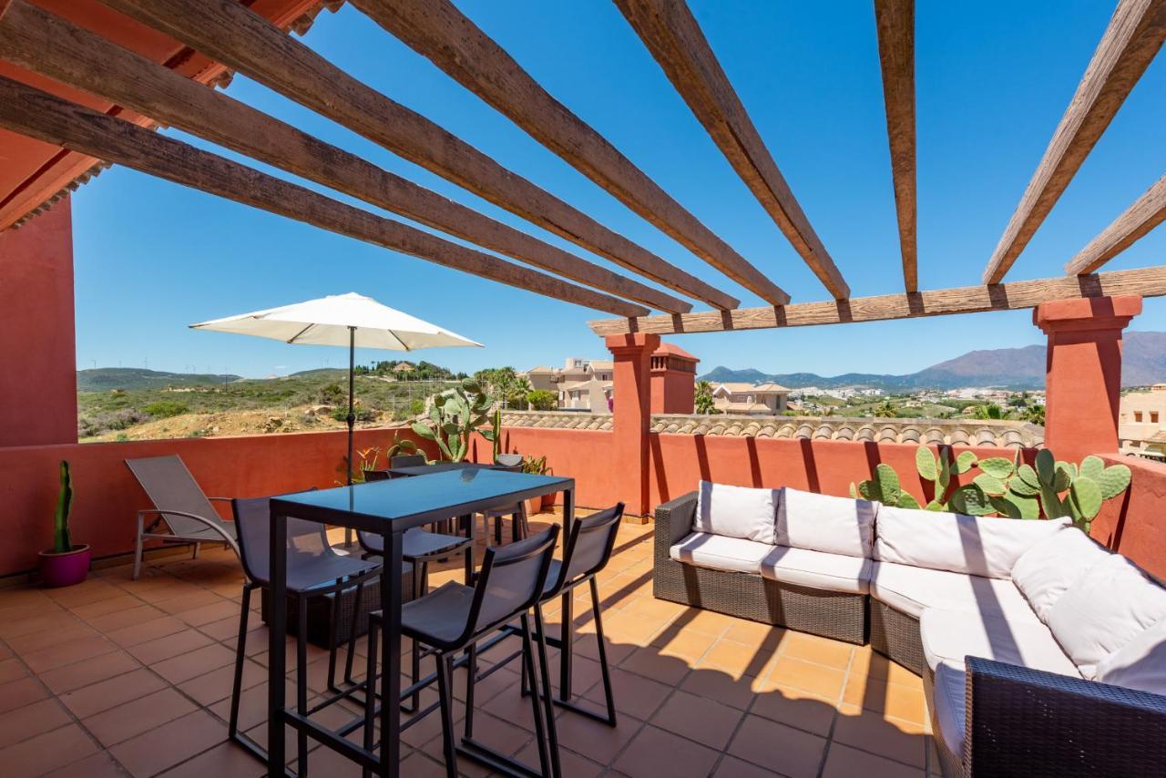 Colinas El Hacho 2320 Sea View Apartment Manilva Bagian luar foto