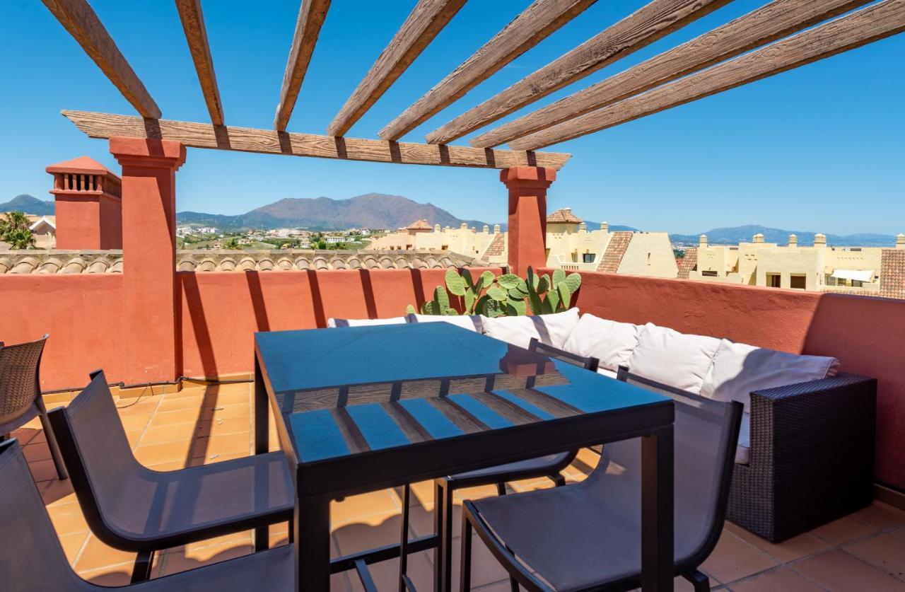 Colinas El Hacho 2320 Sea View Apartment Manilva Bagian luar foto